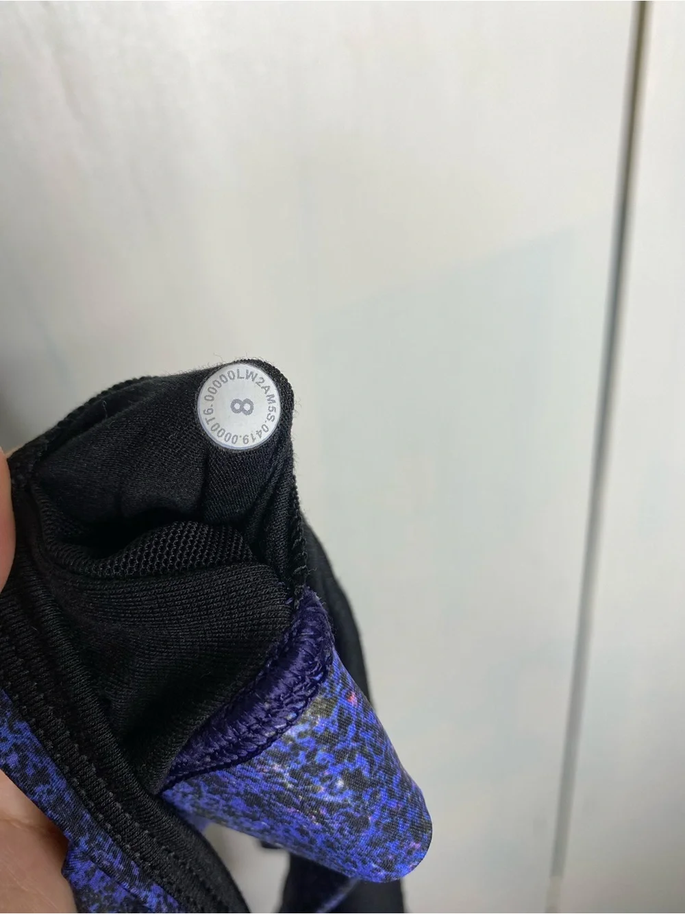 Lululemon sports bra size 8